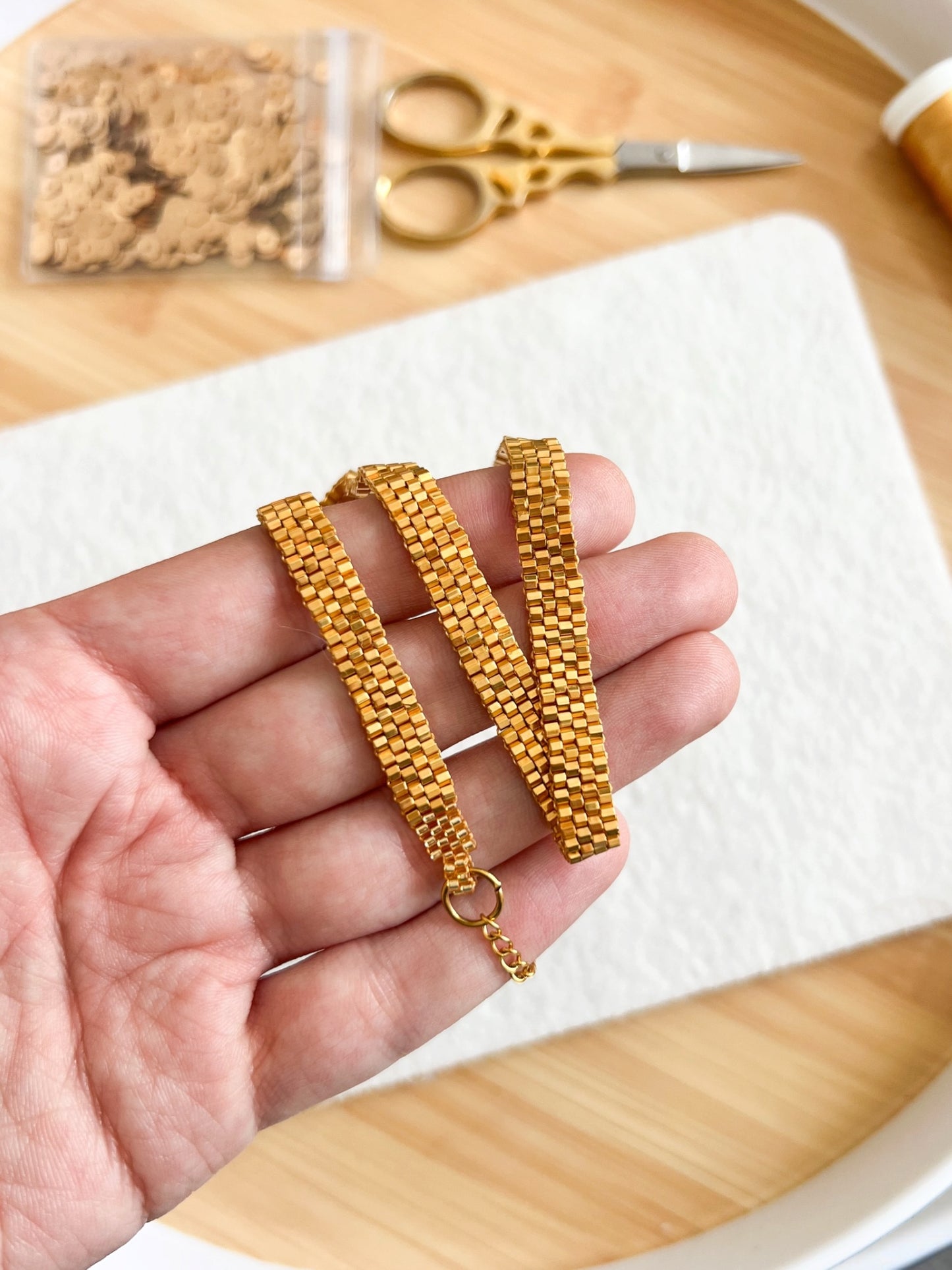 Choker dorado