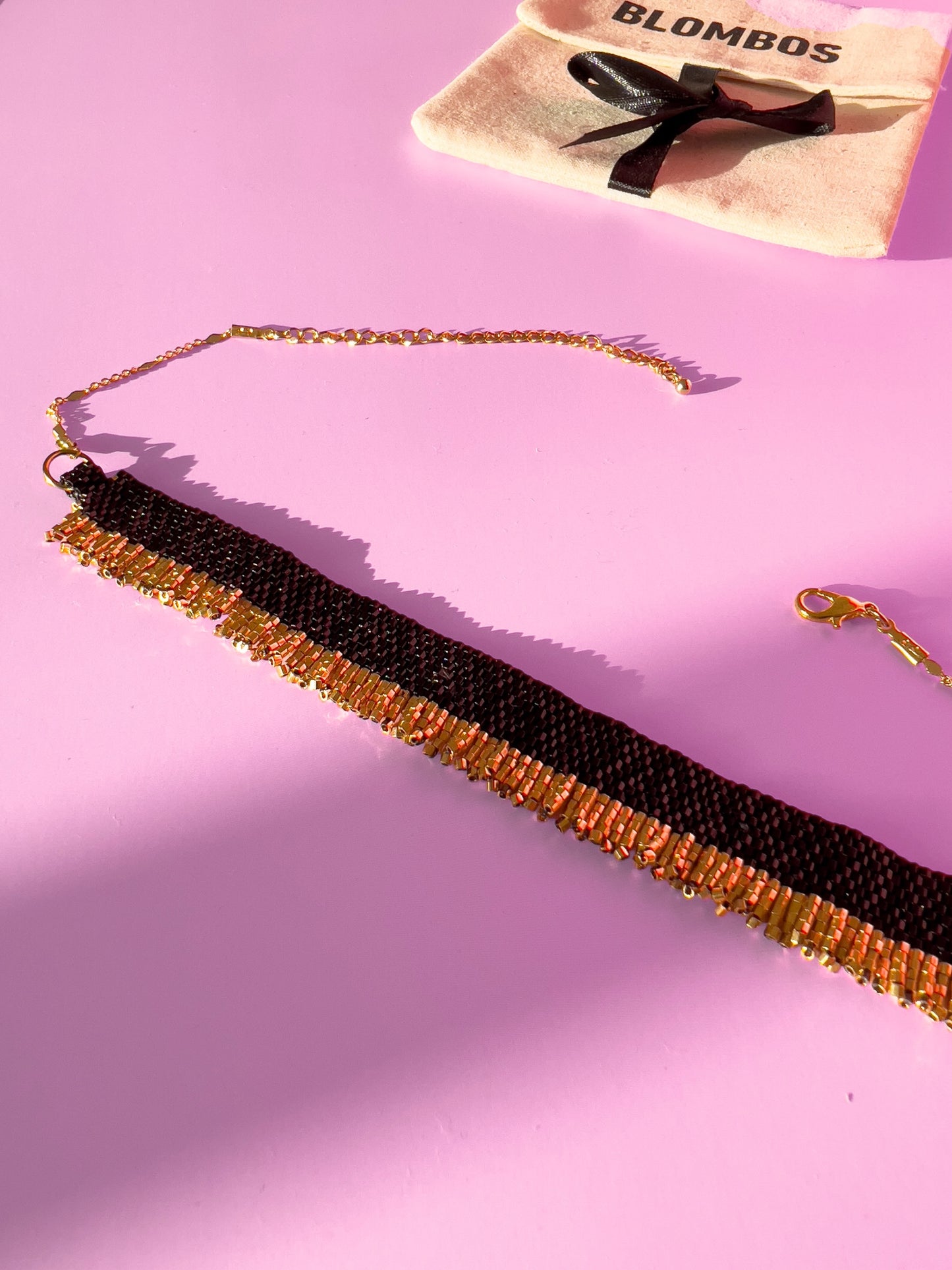 Choker Negro Dorado